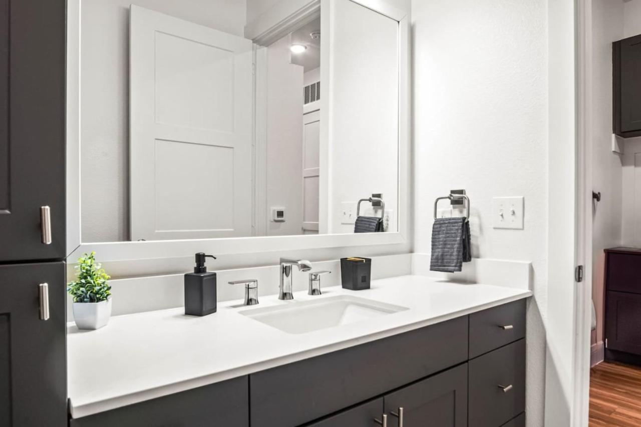Luxurious New Unit 1Bd1Ba Pool, Golf Sim Austin Exterior foto